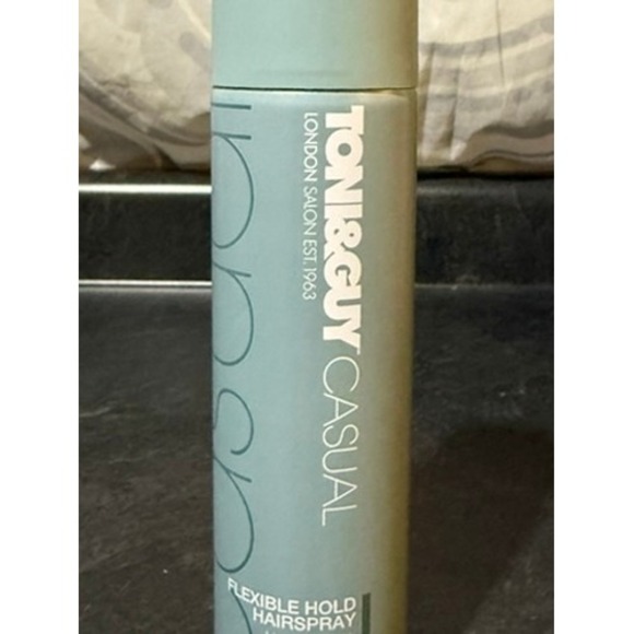 NWOT Toni and Guy Casual Flexible Hold Hairspray 7.4 oz Volumizing Styling Spray - Picture 4 of 8
